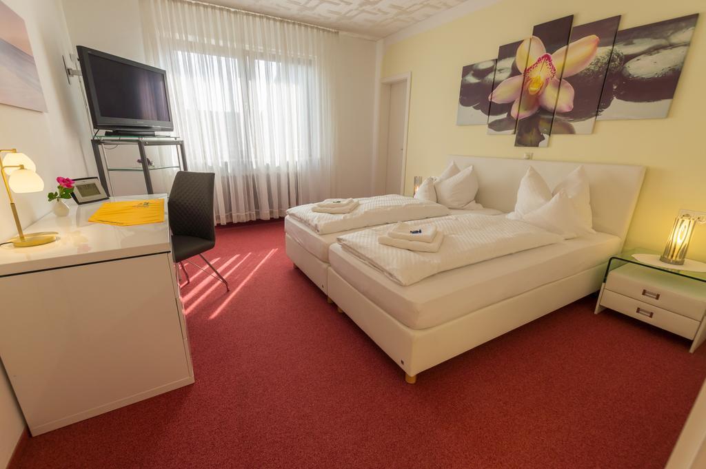 Hotel Rosengarten Schwäbisch Gmünd Εξωτερικό φωτογραφία