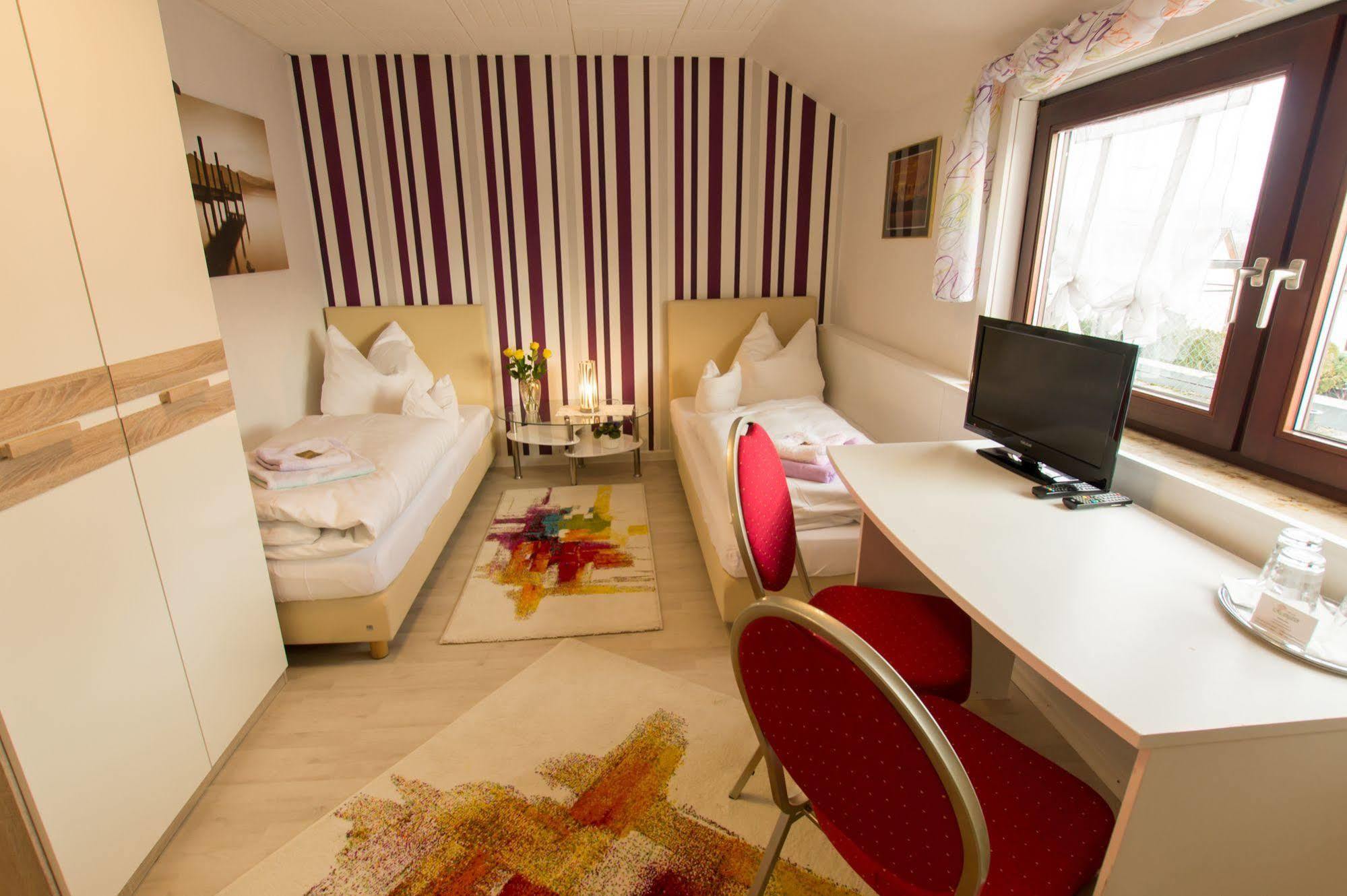Hotel Rosengarten Schwäbisch Gmünd Εξωτερικό φωτογραφία