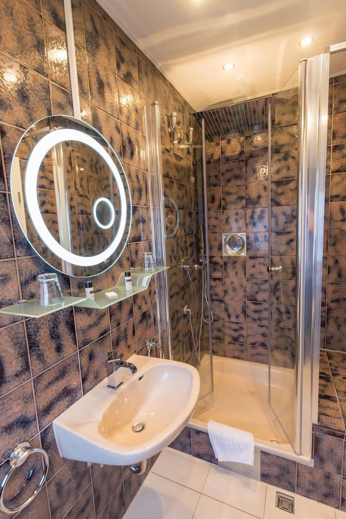 Hotel Rosengarten Schwäbisch Gmünd Εξωτερικό φωτογραφία